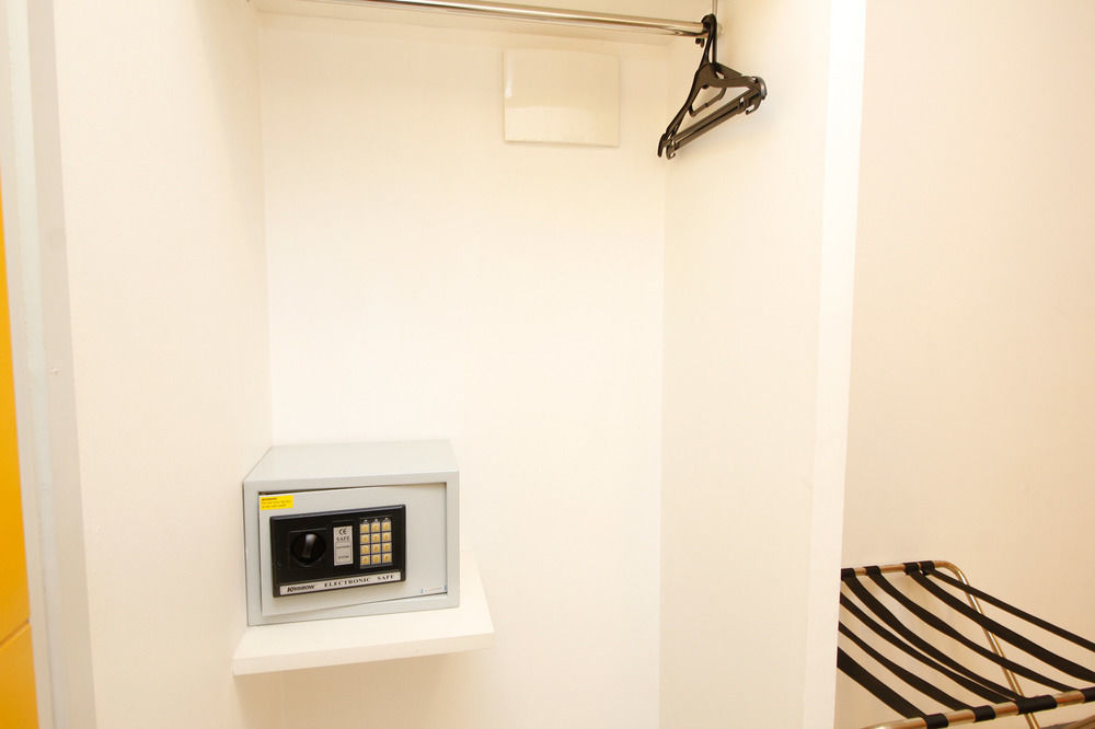 Airy Glodok Pinangsia Raya Jakarta Hotel Kültér fotó